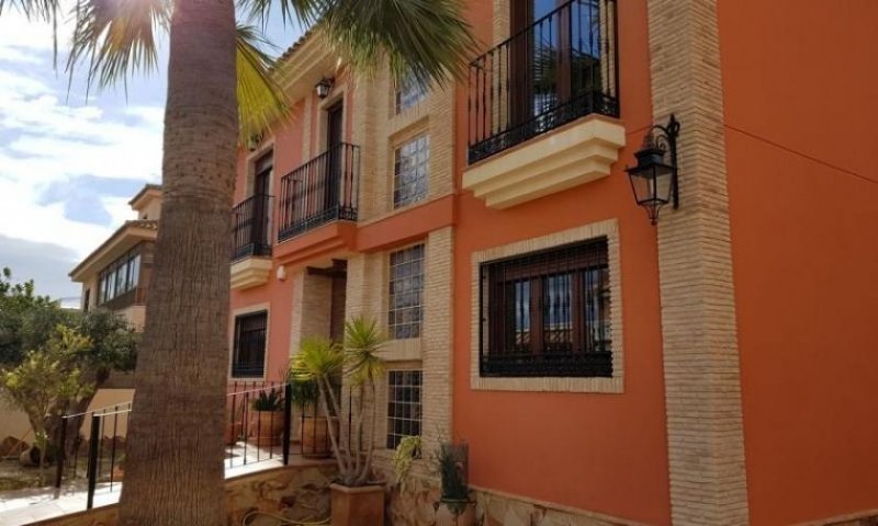 Torrevieja Exklusive Villa im Zentrum von Torrevieja Haus kaufen
